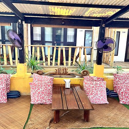 Lazy Dog Bed & Breakfast Balabag  Exteriör bild